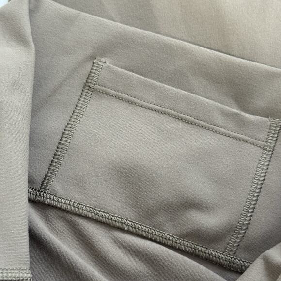 NWT Fabletics Define High Waisted 7/8 Leggings Size M Dessert Shadow - Picture 9 of 12